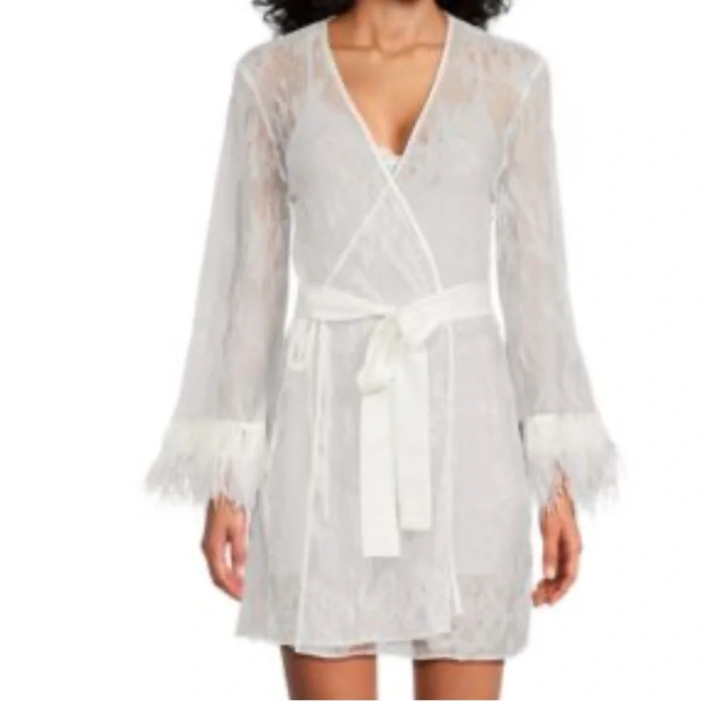 Rya Collection Women’s White Lace Feathered Trim Robe Attached Satin Belt S NWOT - Picture 1 of 11